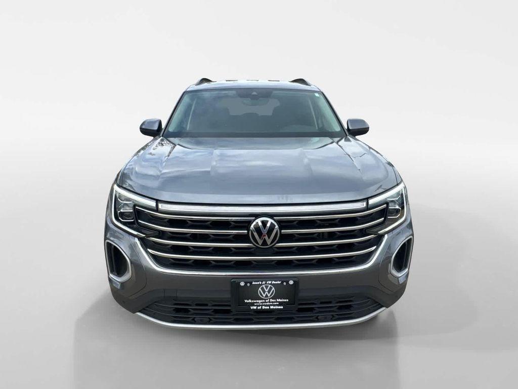 used 2025 Volkswagen Atlas car, priced at $37,142