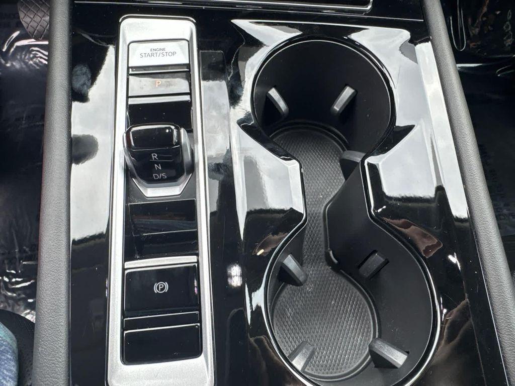 used 2025 Volkswagen Atlas car, priced at $37,142