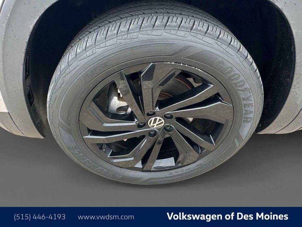 used 2022 Volkswagen Atlas car, priced at $30,998
