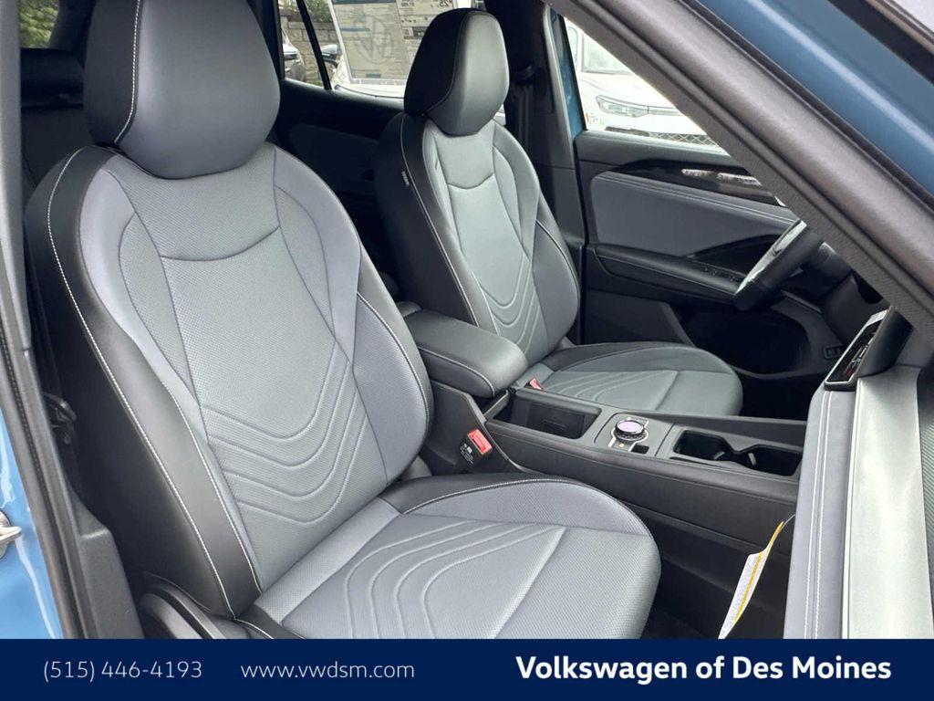 new 2025 Volkswagen Tiguan car, priced at $38,115
