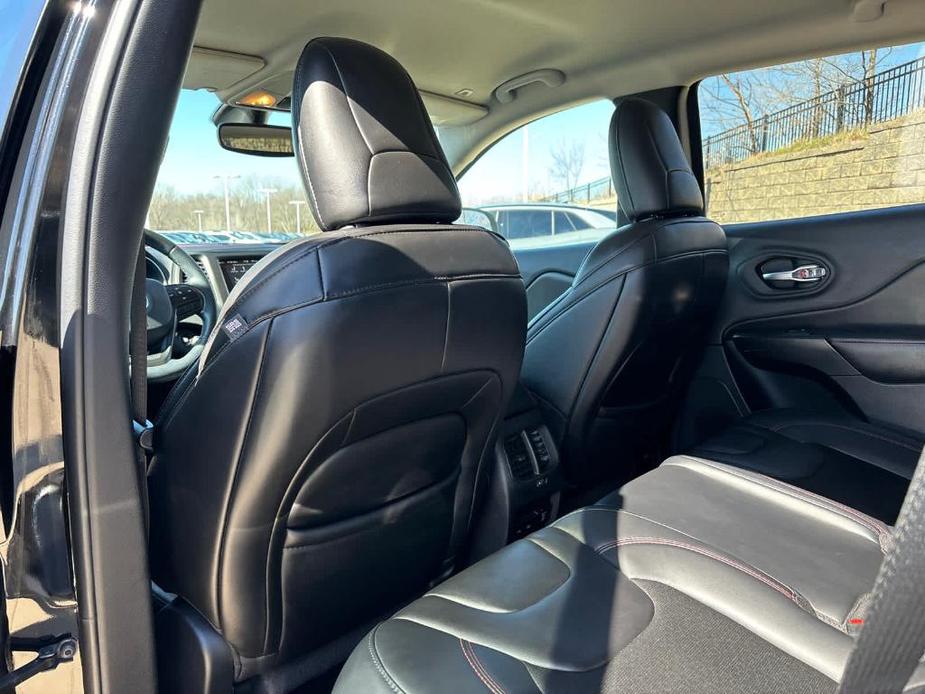 used 2019 Jeep Cherokee car, priced at $22,698