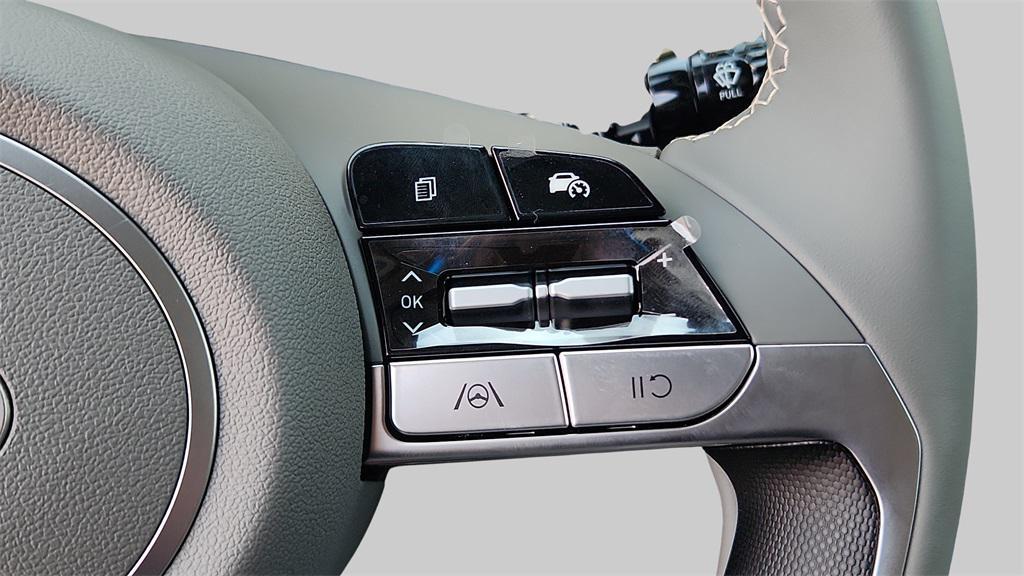 new 2025 Hyundai Elantra car, priced at $24,645