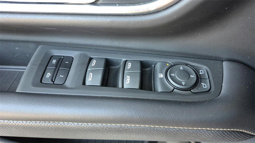 used 2021 GMC Yukon car, priced at $39,998