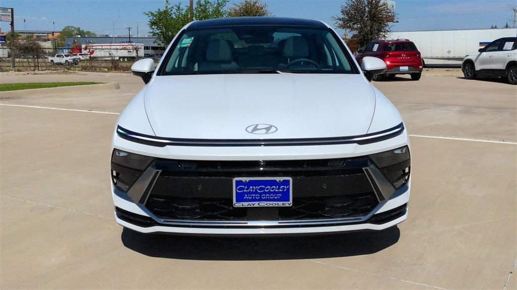 new 2025 Hyundai Sonata Hybrid car, priced at $37,980