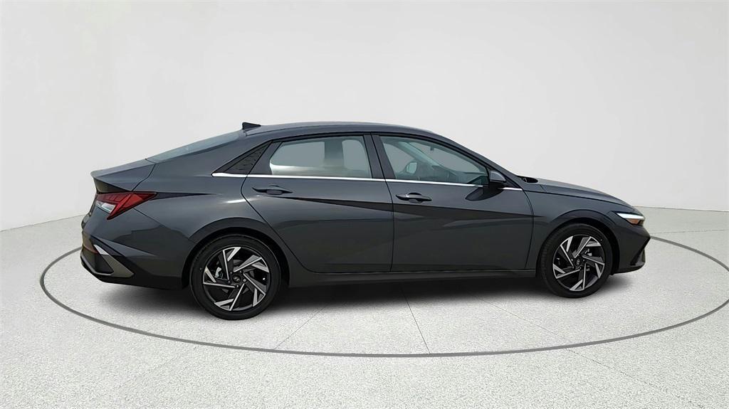 new 2025 Hyundai Elantra car, priced at $27,910