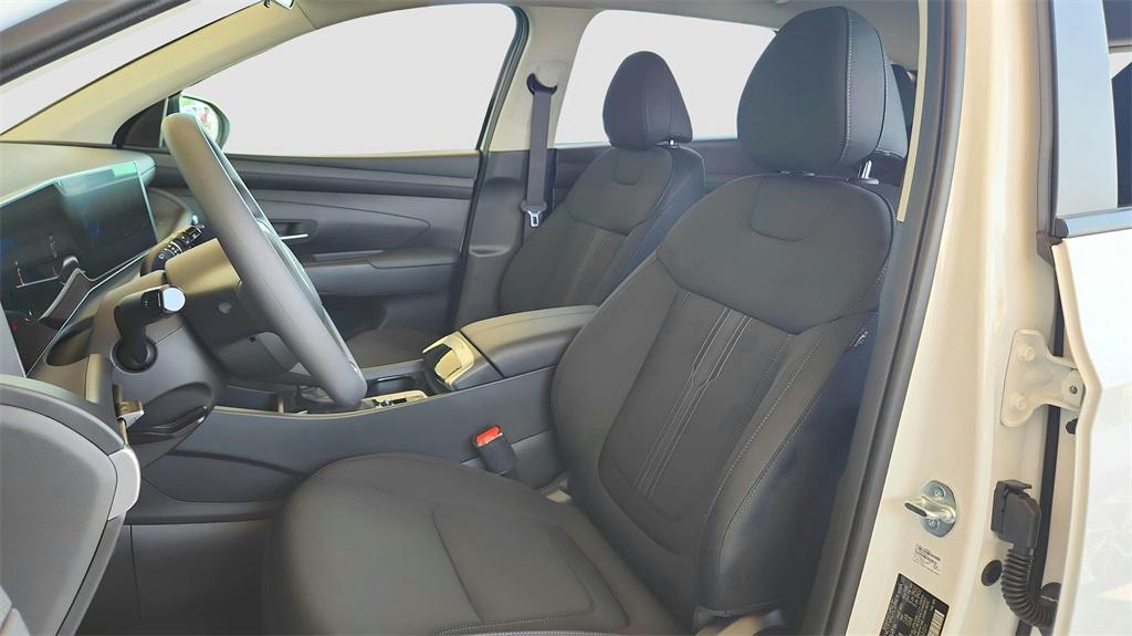 new 2026 Hyundai Tucson car, priced at $32,105