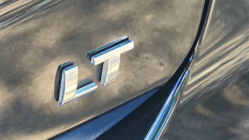 used 2022 Chevrolet Equinox car, priced at $21,998