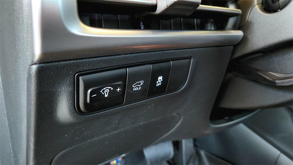 new 2025 Hyundai Tucson car, priced at $28,610