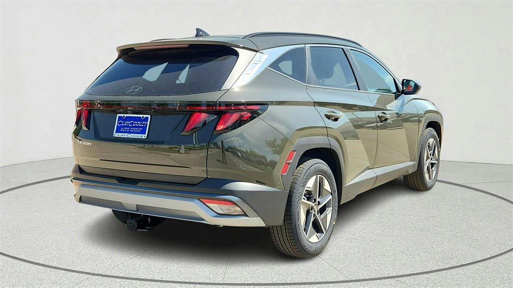 new 2025 Hyundai Tucson car, priced at $28,610