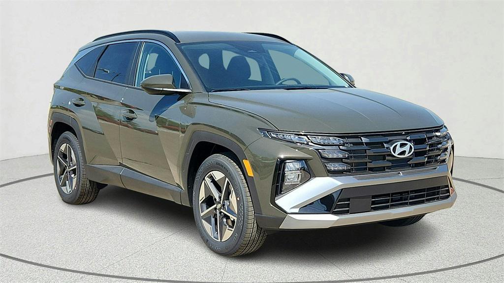new 2025 Hyundai Tucson car, priced at $28,610