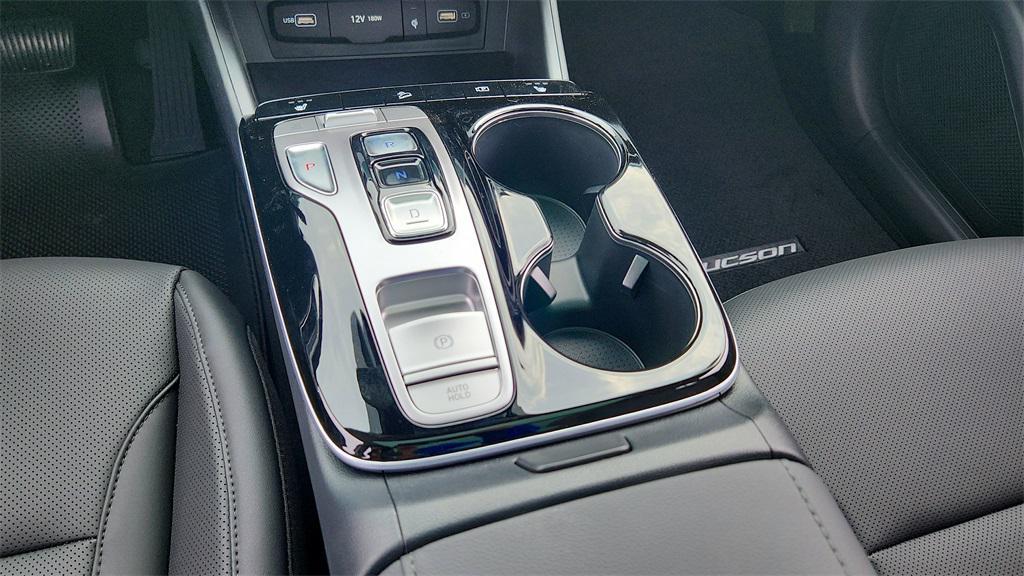 new 2025 Hyundai TUCSON Hybrid car, priced at $34,960