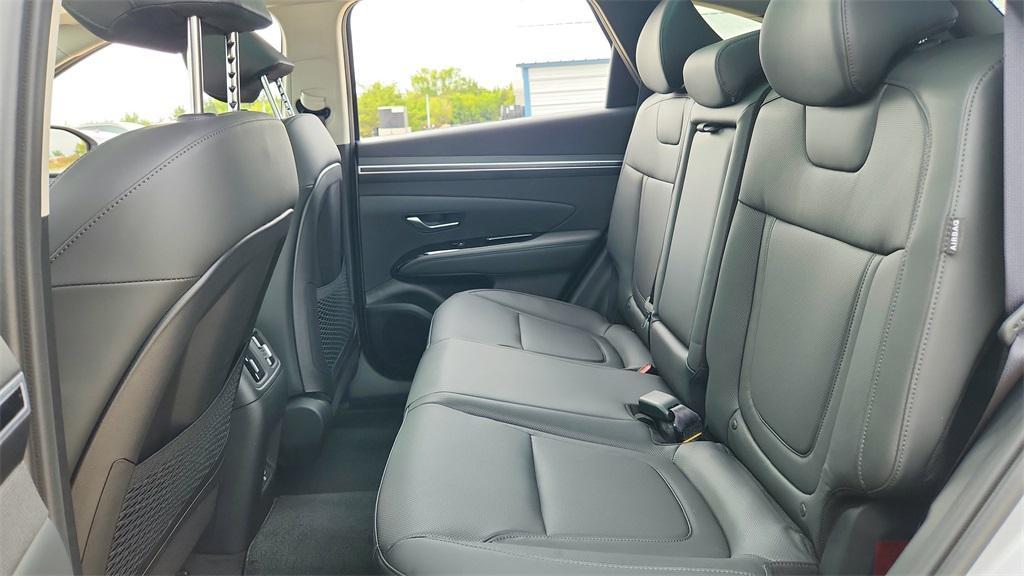 new 2025 Hyundai TUCSON Hybrid car, priced at $34,960