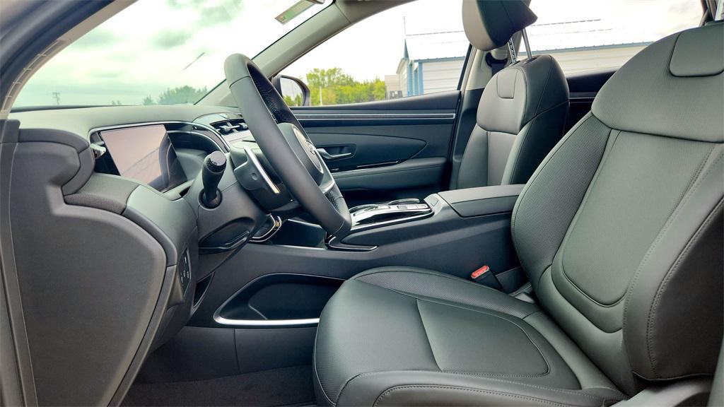 new 2025 Hyundai TUCSON Hybrid car, priced at $34,960