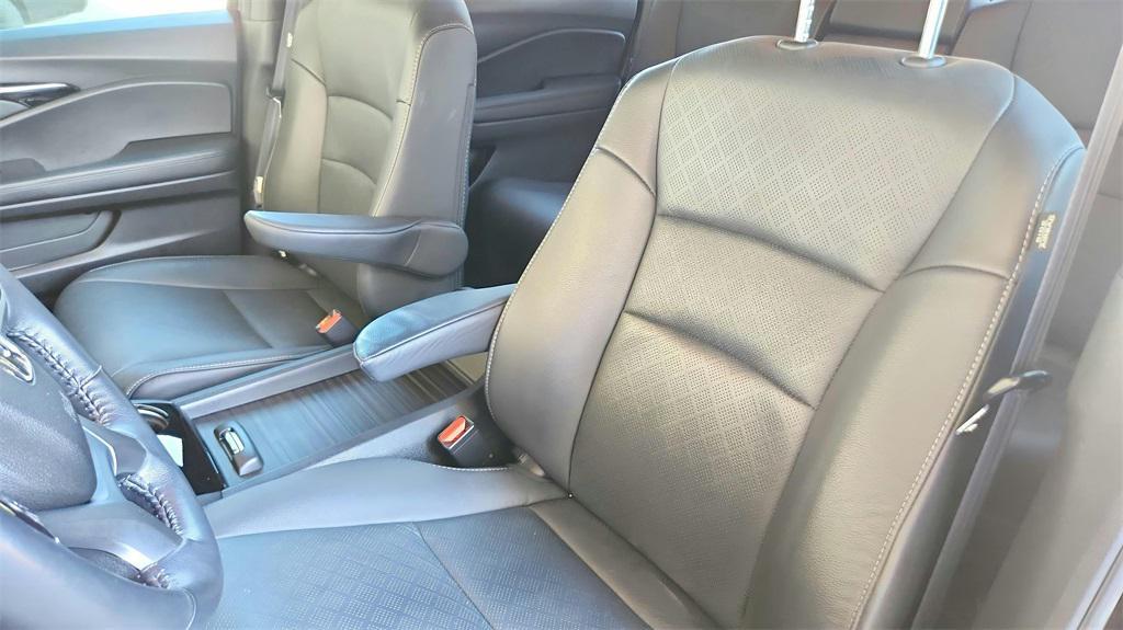 used 2021 Honda Passport car, priced at $26,998