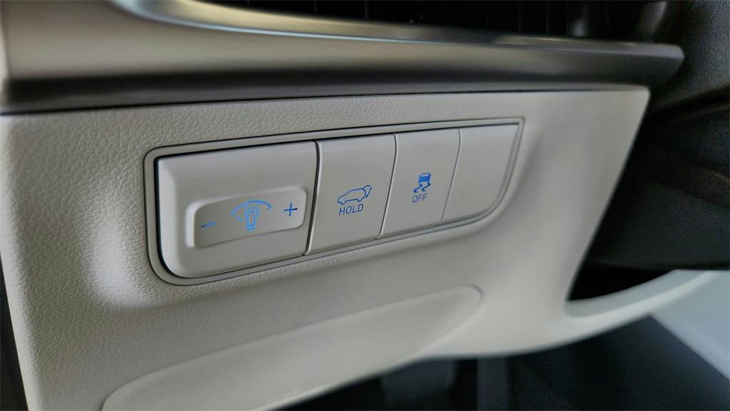 new 2025 Hyundai Tucson car, priced at $30,184