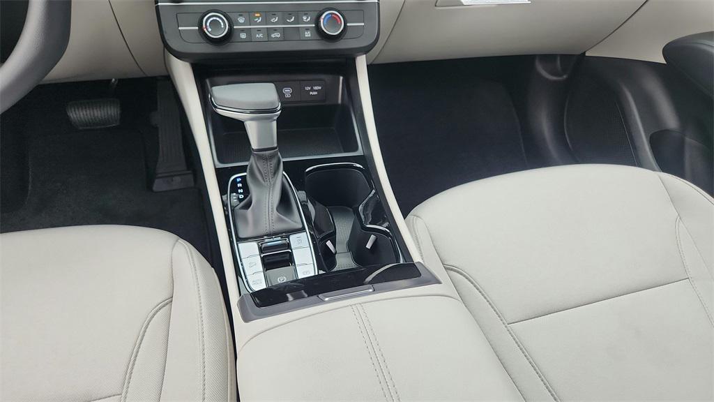 new 2025 Hyundai Tucson car, priced at $29,550