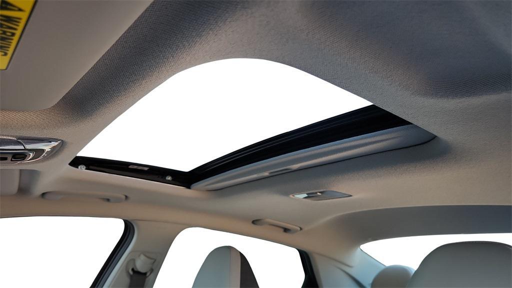 new 2025 Hyundai Elantra car, priced at $27,880