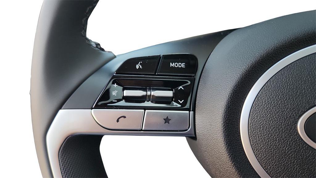 new 2025 Hyundai Elantra car, priced at $27,880