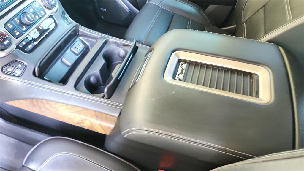 used 2019 GMC Yukon car, priced at $34,998