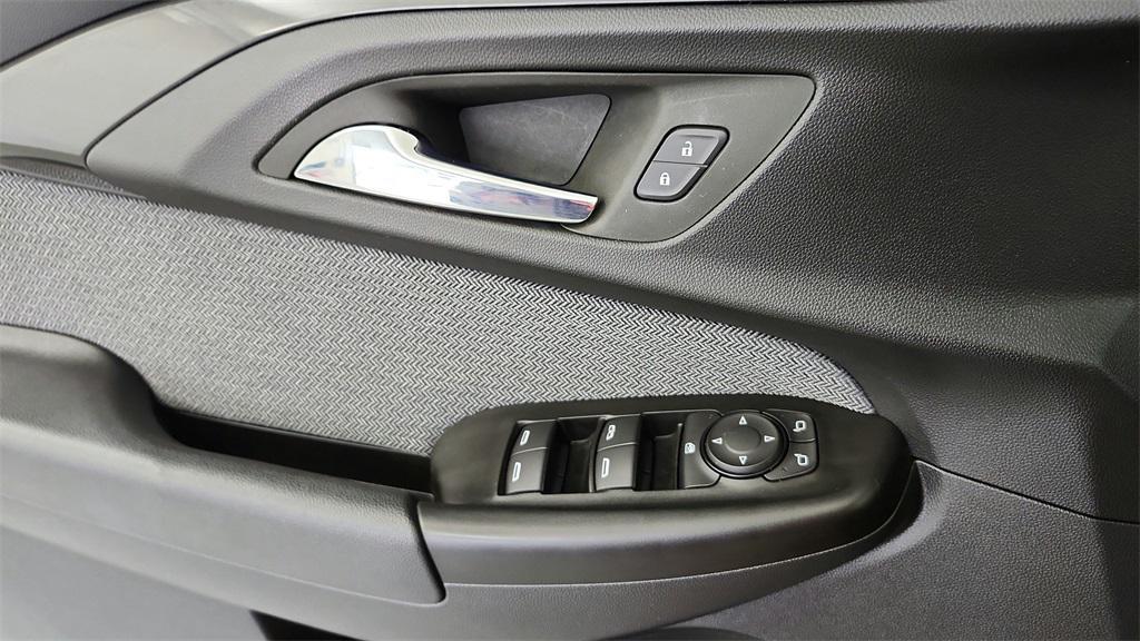 used 2023 Chevrolet TrailBlazer car, priced at $21,998