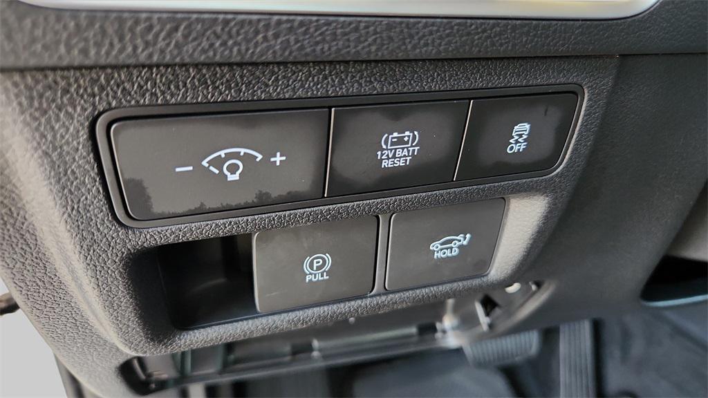 new 2025 Hyundai Sonata Hybrid car, priced at $37,990