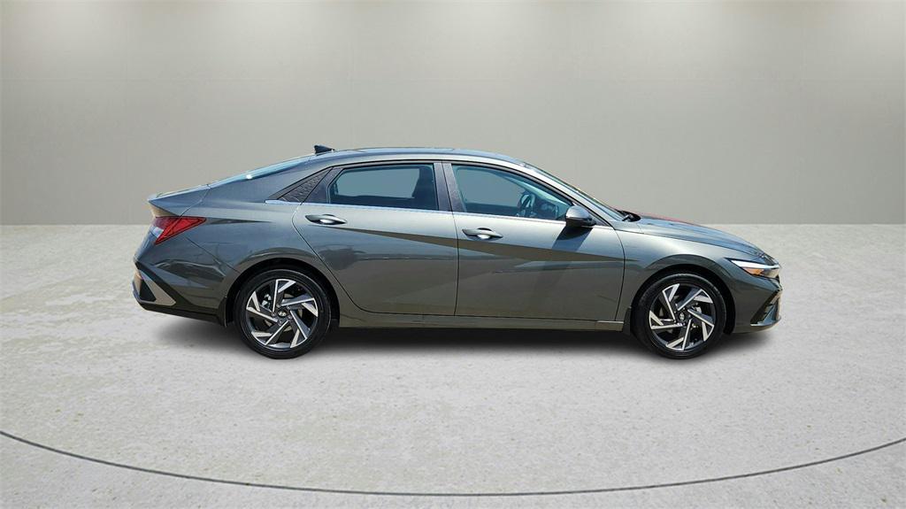 new 2025 Hyundai Elantra car, priced at $27,880
