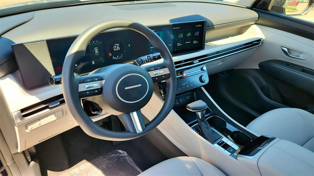 new 2025 Hyundai Tucson car, priced at $31,590