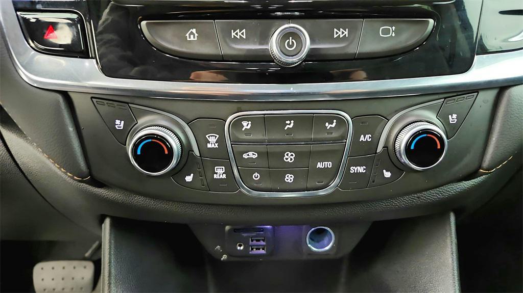 used 2021 Chevrolet Traverse car, priced at $22,998