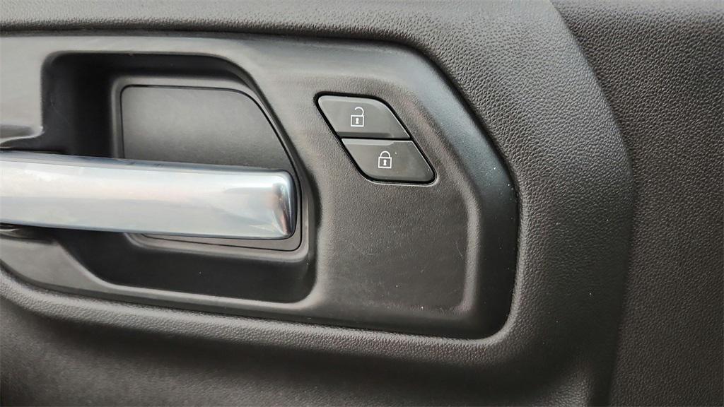 used 2020 Chevrolet Silverado 1500 car, priced at $26,498
