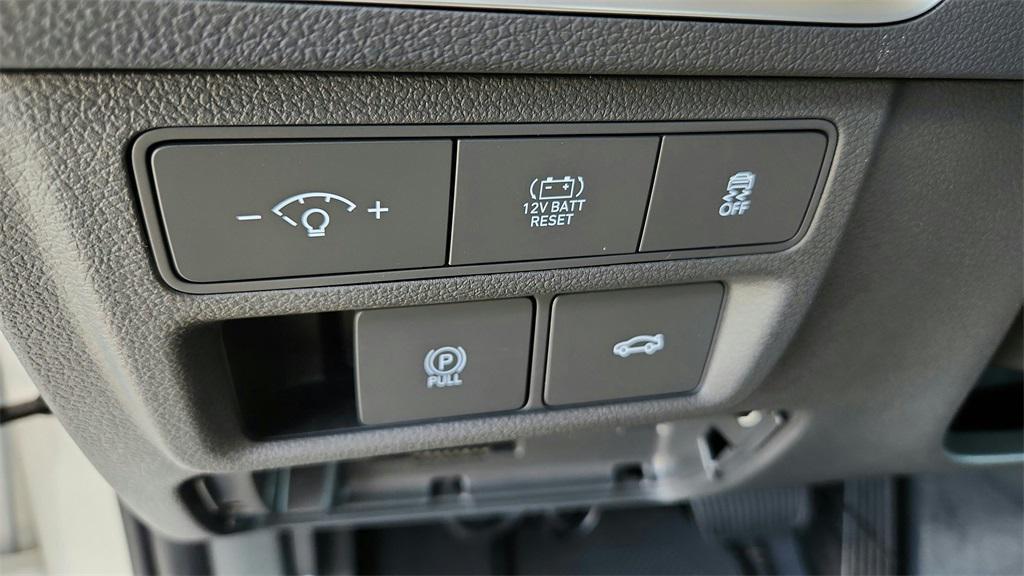 new 2025 Hyundai Sonata Hybrid car, priced at $31,575