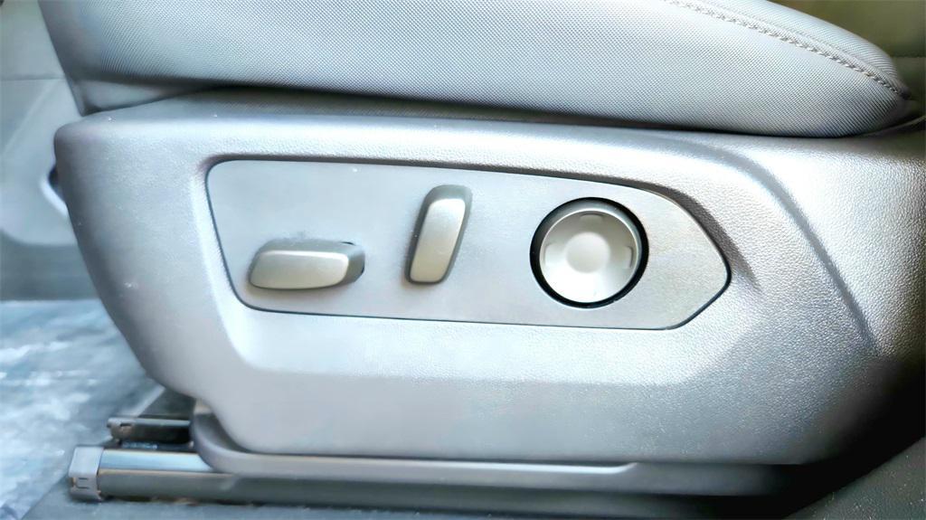 used 2024 GMC HUMMER EV SUV car, priced at $74,998