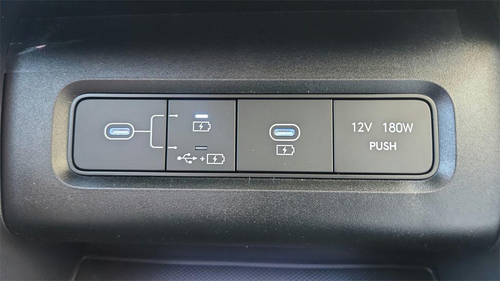 new 2025 Hyundai TUCSON Hybrid car, priced at $34,960