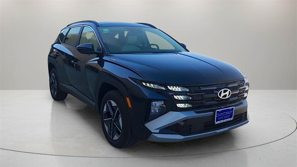 new 2025 Hyundai TUCSON Hybrid car, priced at $34,960