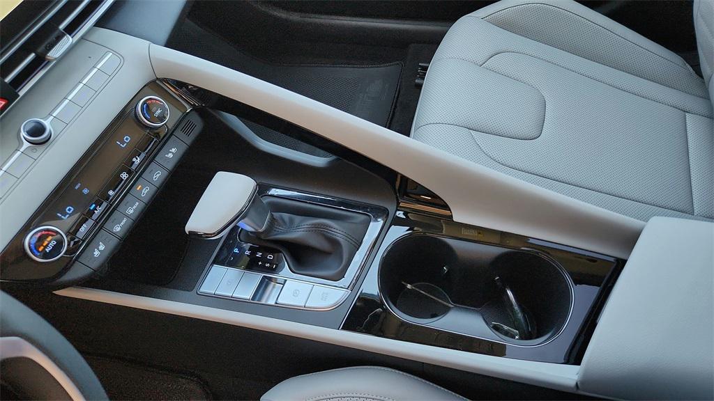 new 2025 Hyundai ELANTRA HEV car, priced at $29,170