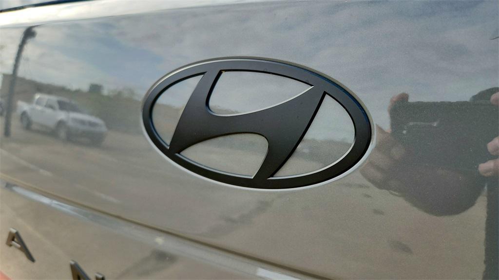 used 2025 Hyundai Santa Fe car, priced at $35,998