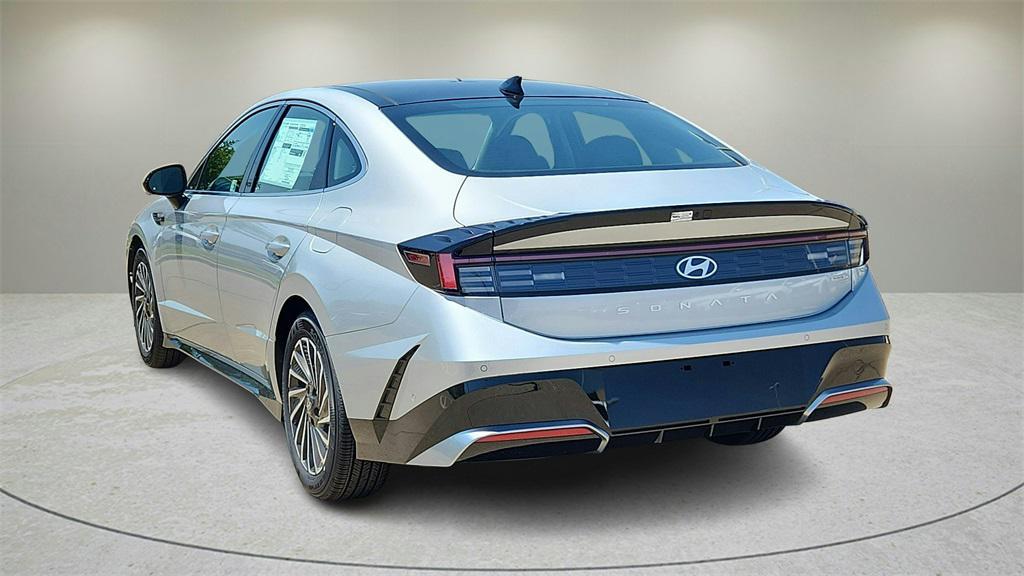 new 2025 Hyundai Sonata Hybrid car, priced at $37,490