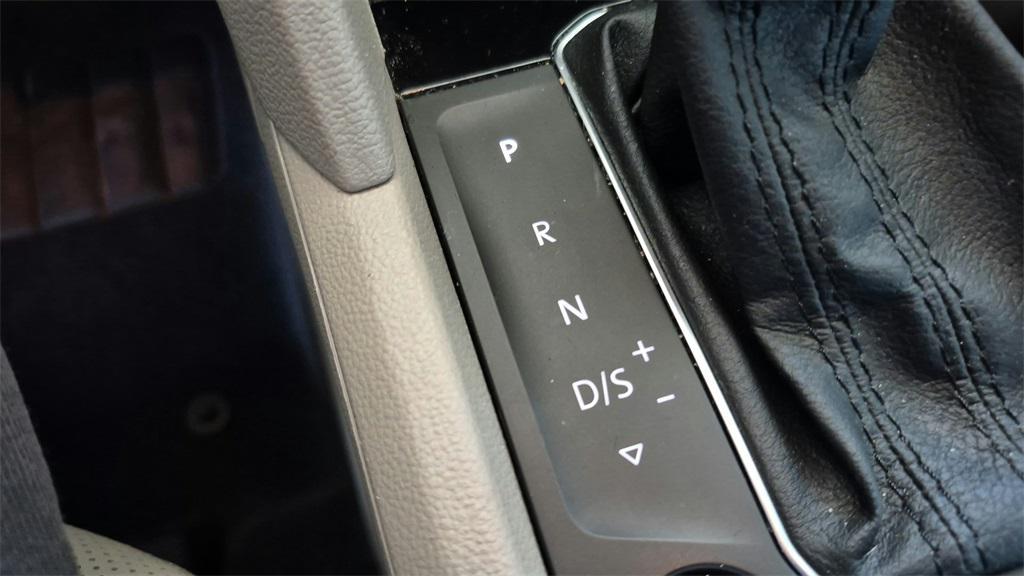 used 2020 Volkswagen Atlas car, priced at $27,998