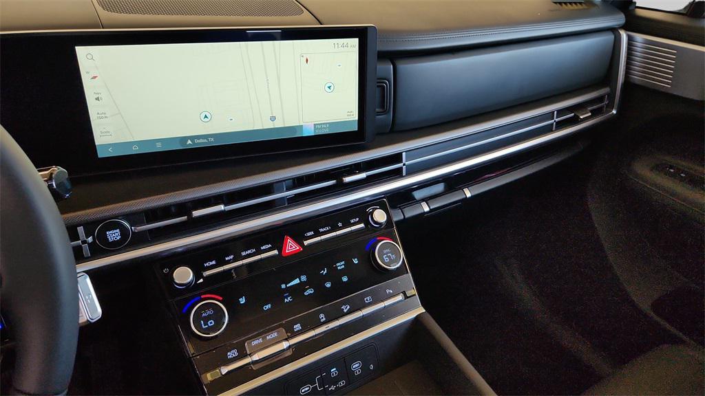 used 2025 Hyundai Santa Fe car, priced at $35,998