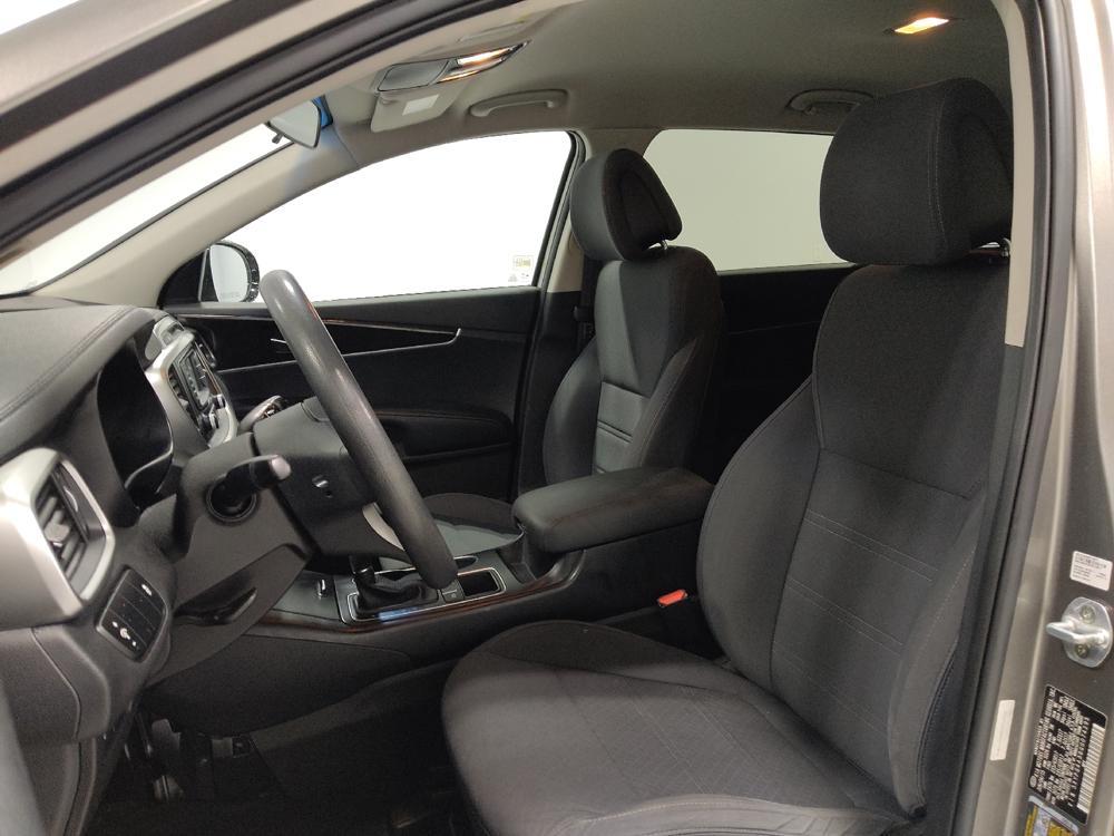 used 2016 Kia Sorento car, priced at $14,895