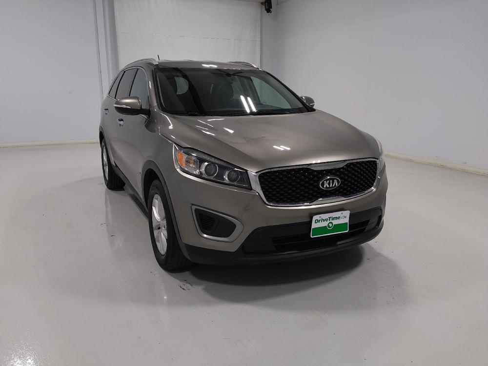 used 2016 Kia Sorento car, priced at $14,895