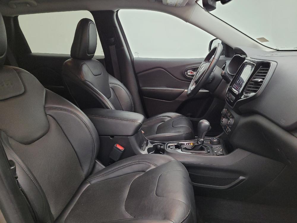 used 2019 Jeep Cherokee car, priced at $19,095