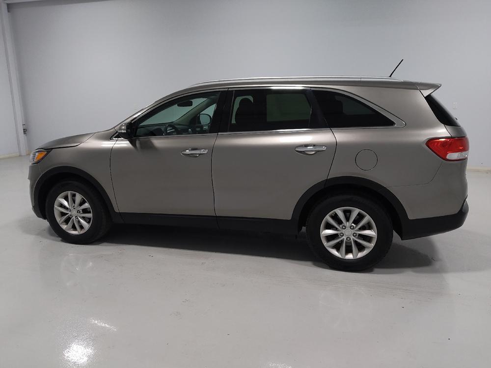 used 2016 Kia Sorento car, priced at $14,295
