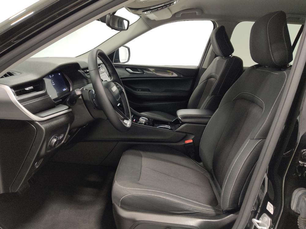 used 2022 Jeep Grand Cherokee car, priced at $27,895