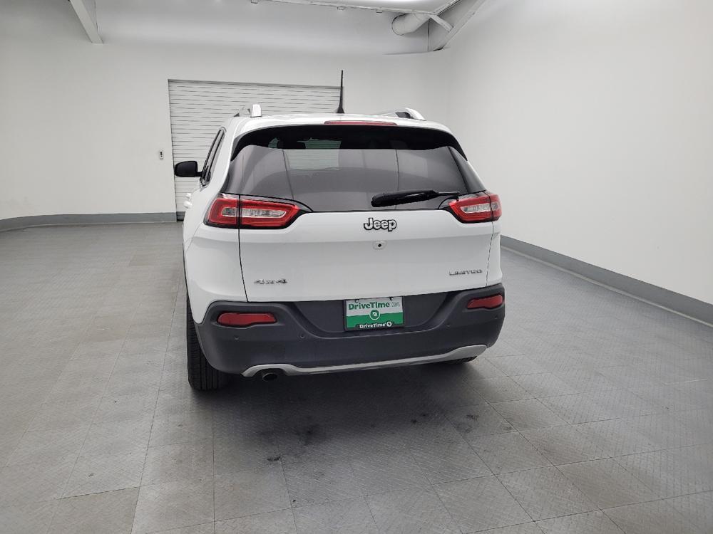 used 2018 Jeep Cherokee car, priced at $15,895