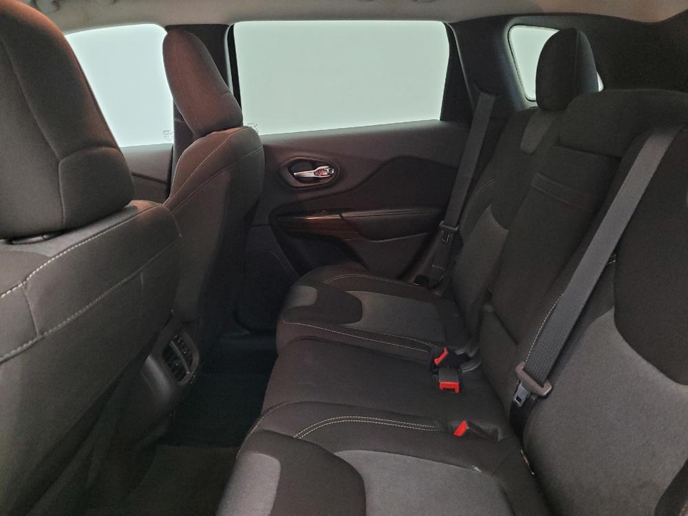 used 2014 Jeep Cherokee car, priced at $13,695