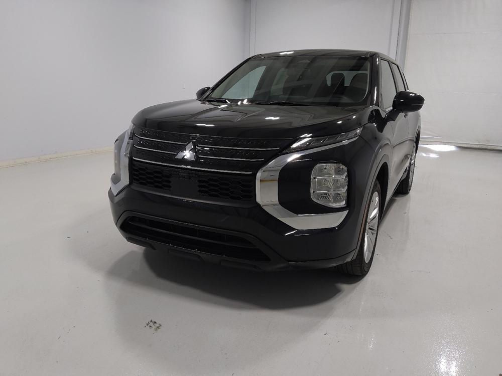 used 2024 Mitsubishi Outlander car, priced at $22,795