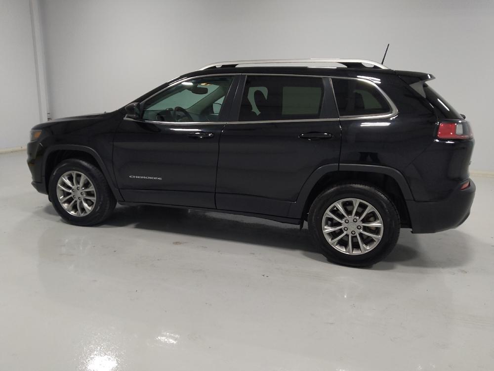 used 2021 Jeep Cherokee car, priced at $20,595