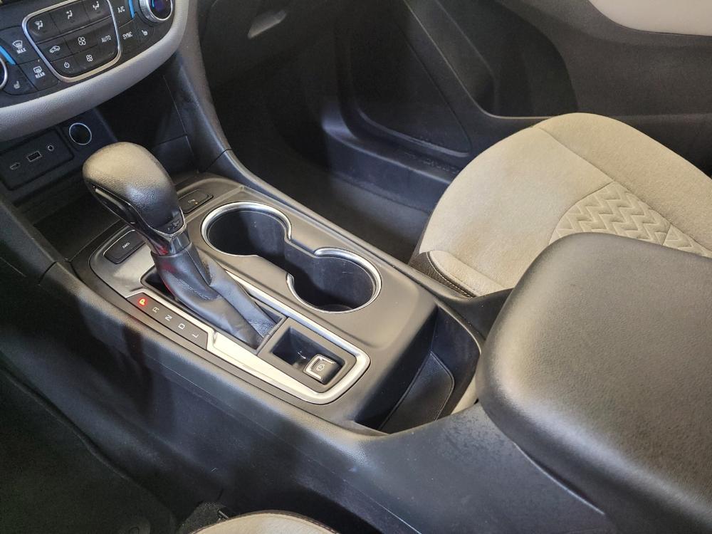 used 2023 Chevrolet Equinox car, priced at $19,895