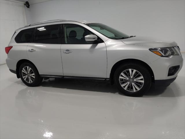 used 2020 Nissan Pathfinder car, priced at $19,895