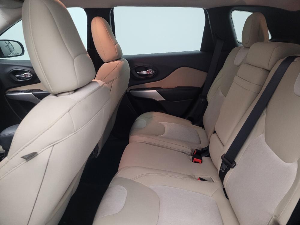 used 2018 Jeep Cherokee car, priced at $17,295